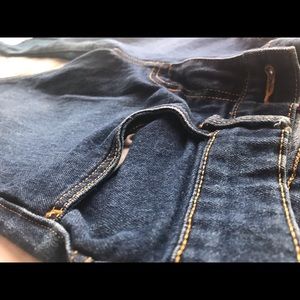 Super cute bootcut jeans. Comfy and stretchy!